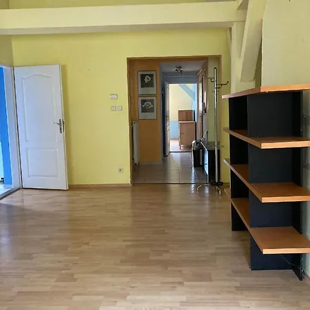 Old In Bratislava/big Loft/110m2/tv/internet Lägenhet *